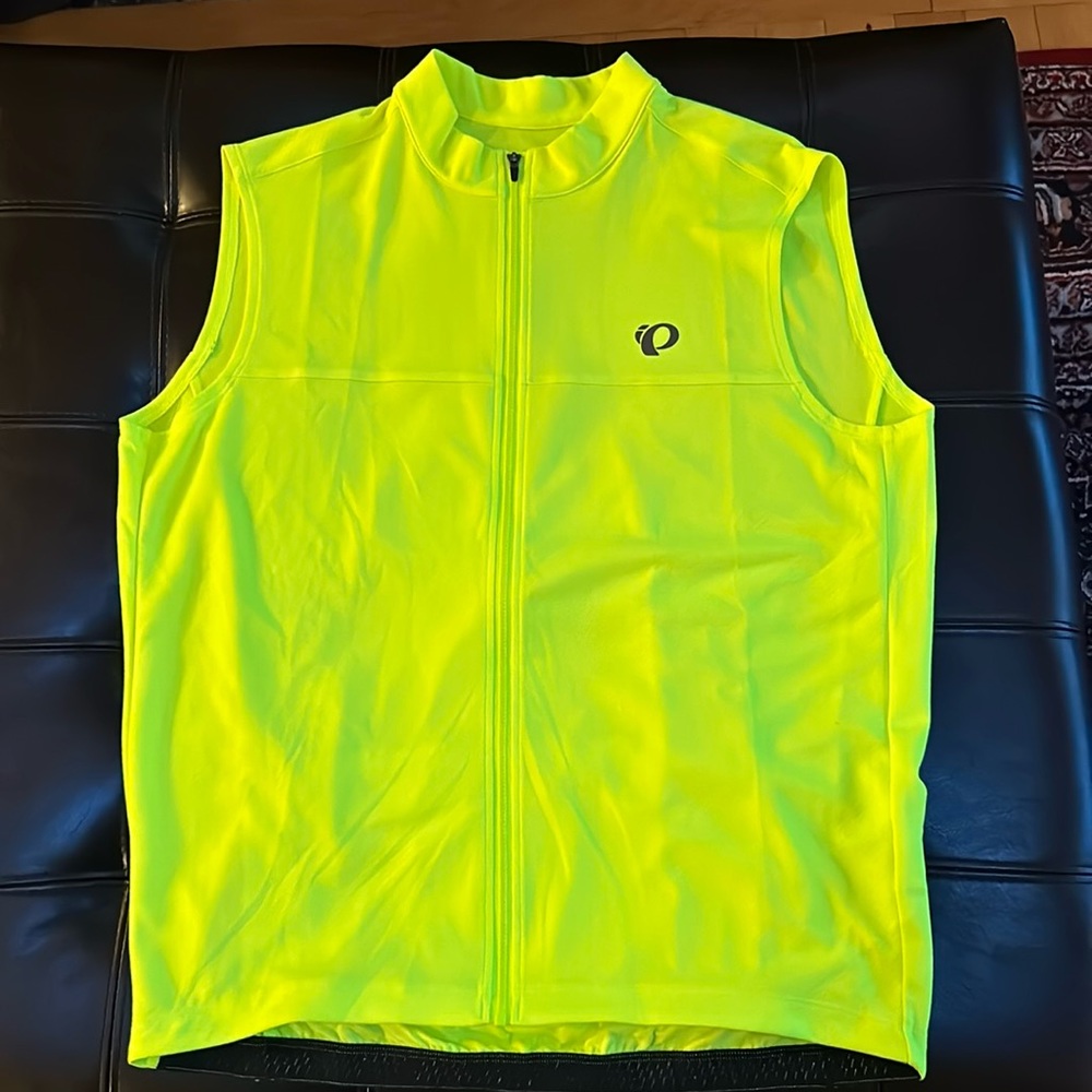 Earl Izumi road biking neon vest